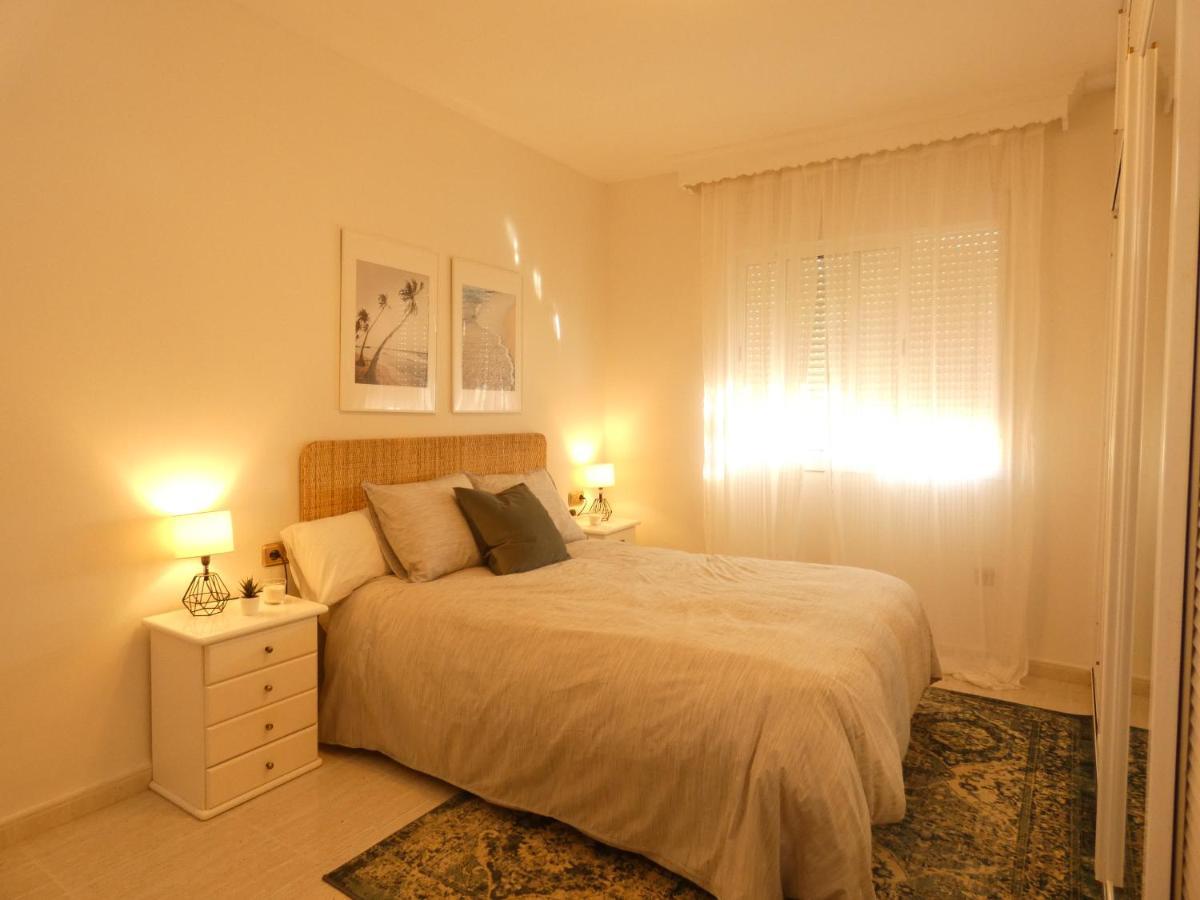 Top Floor Apartment Close To Beach ตอร์เร เด เบนากาลบอน ภายนอก รูปภาพ